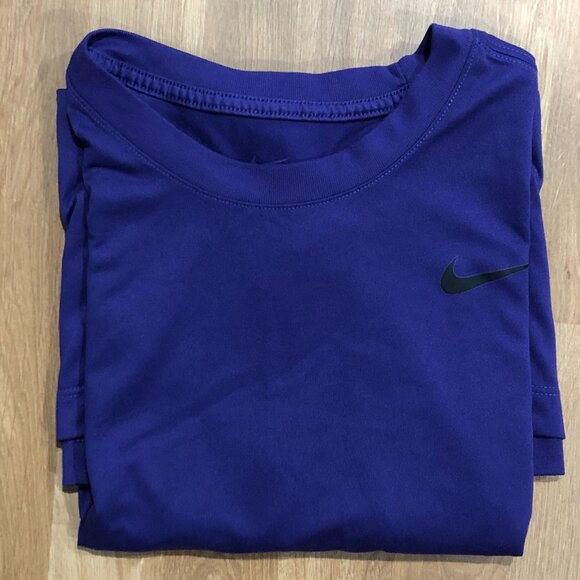 Nike Men's Dri-FIT Legend Fitness T-Shirt - Picture 1 of 5